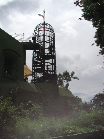04 - Spiral Staircase